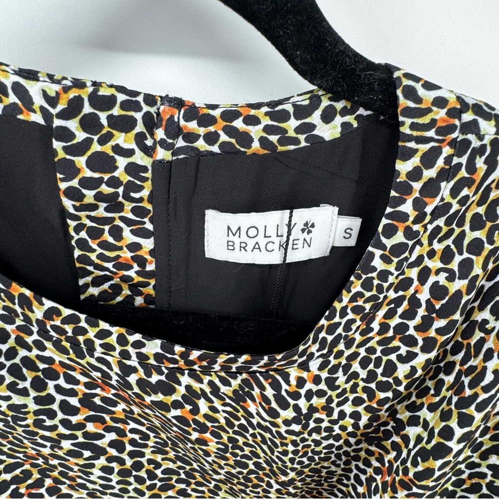 Molly Bracken chic Animal Print Mini shift Dress puff sleeves Sz S NWOT - Picture 5 of 10